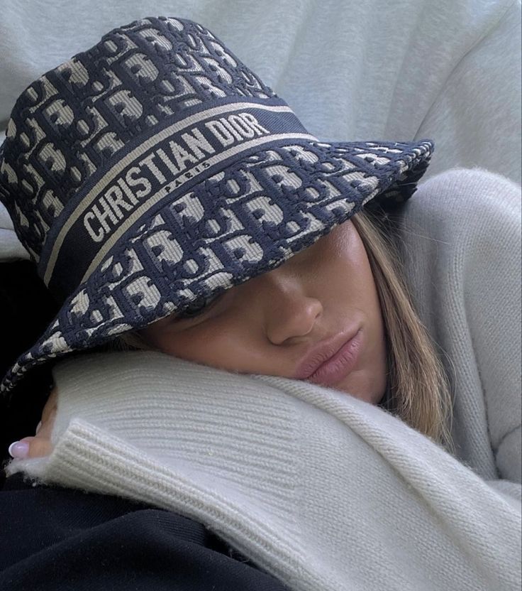 Luxury-Inspired Toile Bucket Hat – Navy & Cream